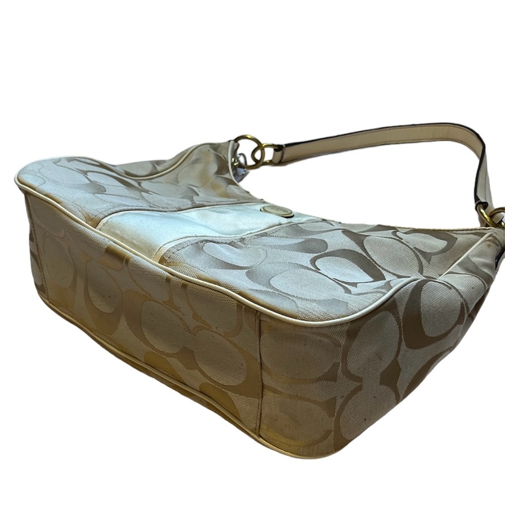 Coach Handbag - Picture 3 of 9